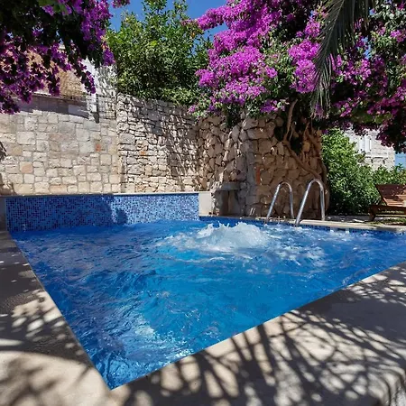 Holiday home Seaside House With A Swimming Pool Sutivan, Brac - 16300 *