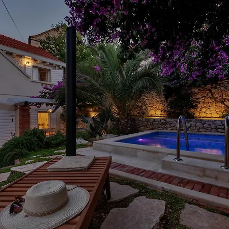 Holiday home Seaside House With A Swimming Pool - Brac - 16300 *