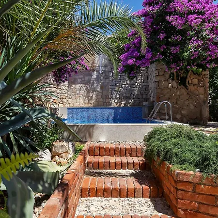 Seaside House With A Swimming Pool - Brac - 16300 * Sutivan