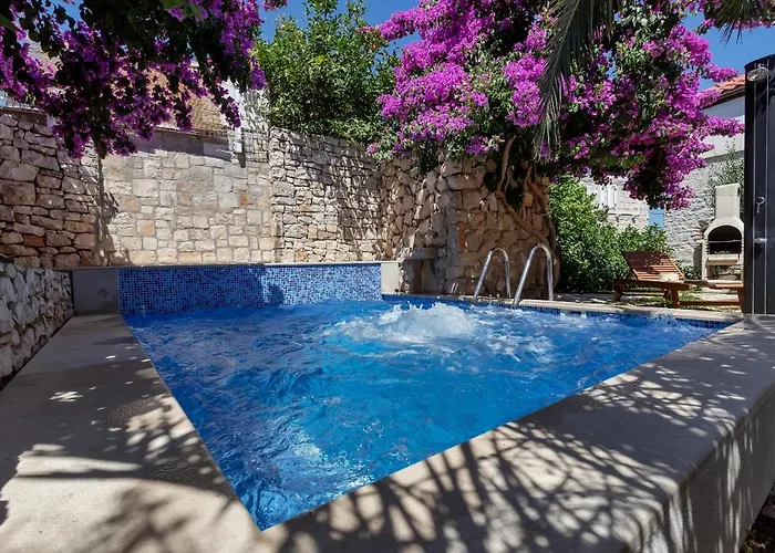 Holiday home Seaside House With A Swimming Pool - Brac - 16300 *