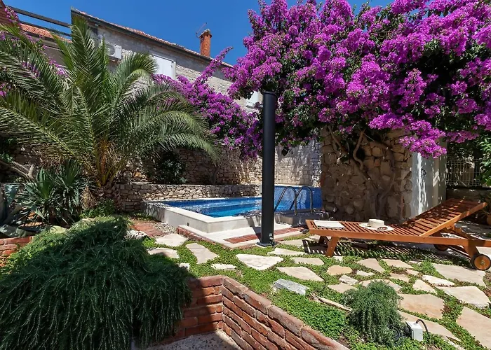 Seaside House With A Swimming Pool - Brac - 16300 *