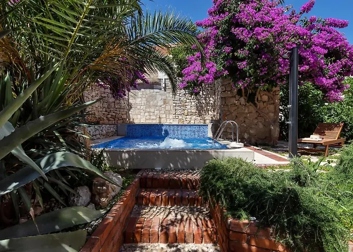 Seaside House With A Swimming Pool - Brac - 16300 *
