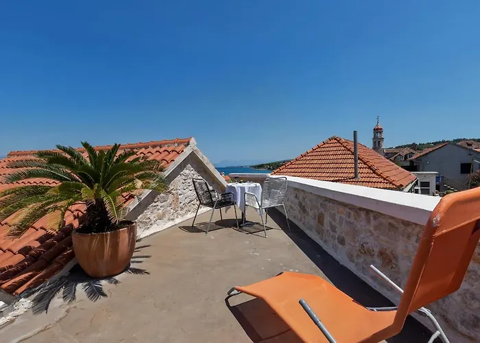 Seaside House With A Swimming Pool - Brac - 16300 Holiday home