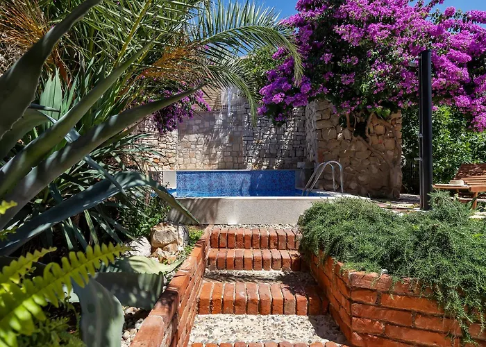 Seaside House With A Swimming Pool - Brac - 16300 * Sutivan